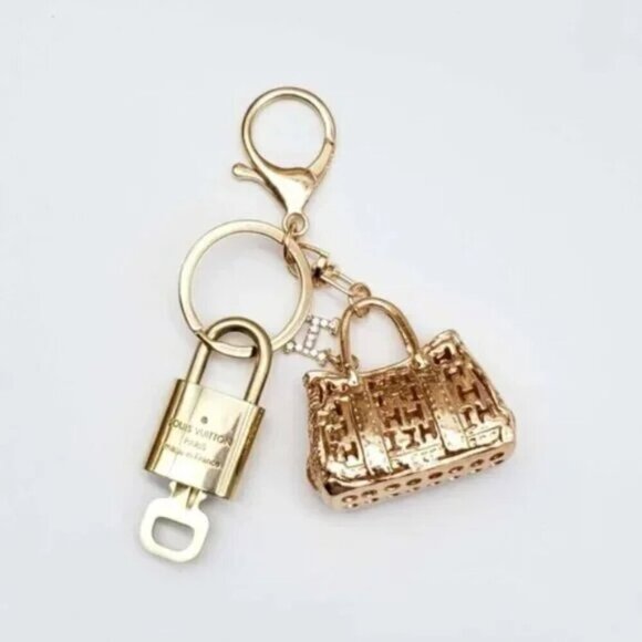 100% Auth Louis Vuitton Lock & Key with unbranded Bagcharm, Keycharm, Keychain - Picture 5 of 7